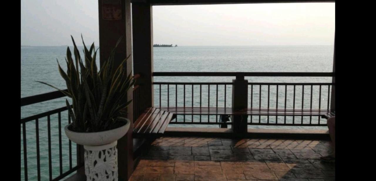 Water Chalet Or Premium Tower Seaview Port Dickson , Private Room Exterior photo